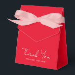 Caixinha De Lembrancinhas Texto Personalizado Vermelho Cor Sólido Obrigado M<br><div class="desc">Personalizado Obrigado Texto Modelo Elegante Caligrafia Vermelha Sólida Vermelha Moderna Caligrafia Script Artesanatos & Fornecimentos de Partido / Encapsulamento de Presente / Caixas de Favoritos / Caixa de Favoritos de Tent.</div>