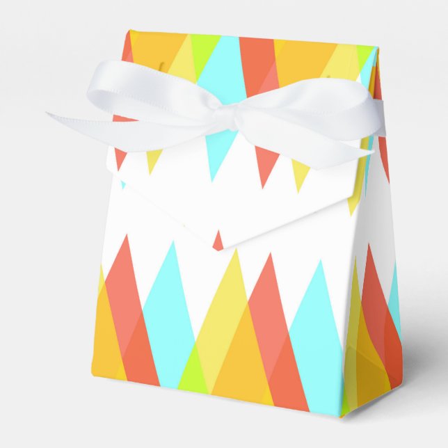 Caixinha De Lembrancinhas Triângulos amarelos, vermelhos e azuis de cadete (Frente)