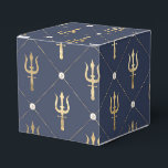 Caixinha De Lembrancinhas Tridente Naval Azul e Dourado Vintage<br><div class="desc">Caixas de favor apresentando um tridente vintage dourado estampado com um padrão de rede de pérolas azul e dourado.</div>