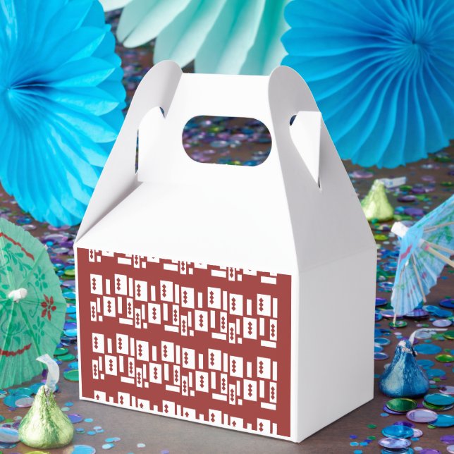 Caixinha De Lembrancinhas Um tapete vermelho com padrão texturizado é espalh (Festa)