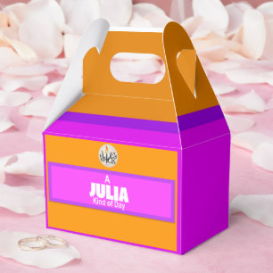 Caixinha De Lembrancinhas Uma impressão de um dia de Julia com o logotipo da