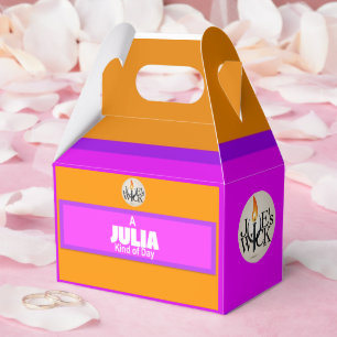 Caixinha De Lembrancinhas Uma impressão de um dia de Julia com o logotipo da