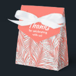 Caixinha De Lembrancinhas White Palms on Living Coral Party Favor Boxes<br><div class="desc">Party Favor boxes with white palm fronds on a living coral (Panton'es color of the year 2019) background. Perfect for any celebration, birthday party, bridal shower, engagement party, retirement party, wedding and more. Click CUSTOMIZE to change the background color, the fonts and to add wording. See invitations and MATCHING items...</div>