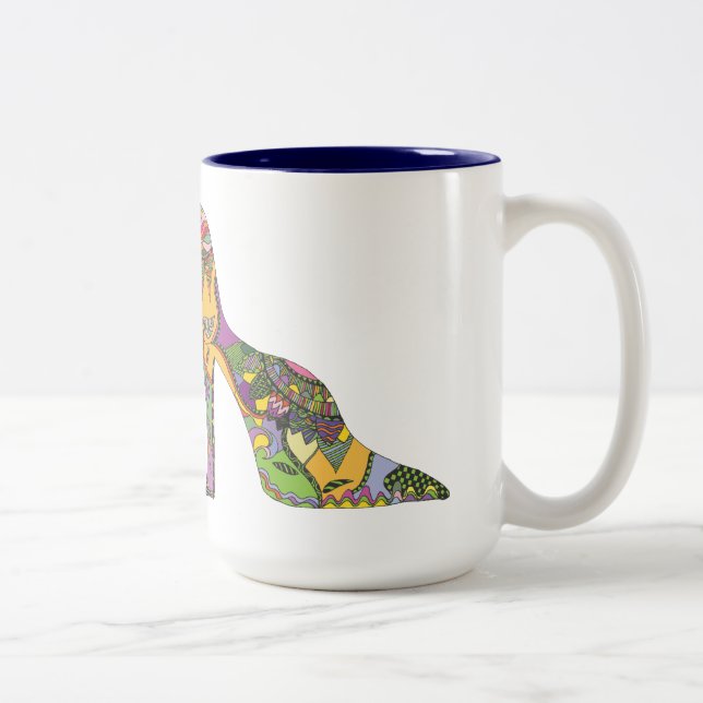 calçados em uma caneca (Direita)