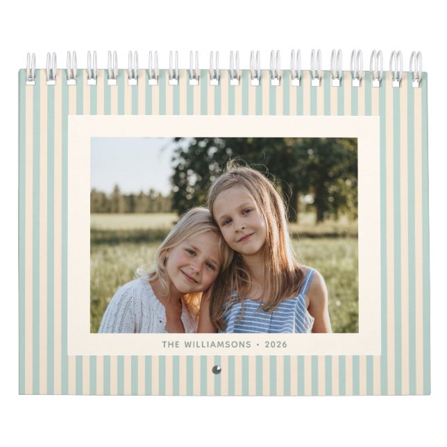Calendário 2026 Custom Family Photos Coastal Stripe (Capa)