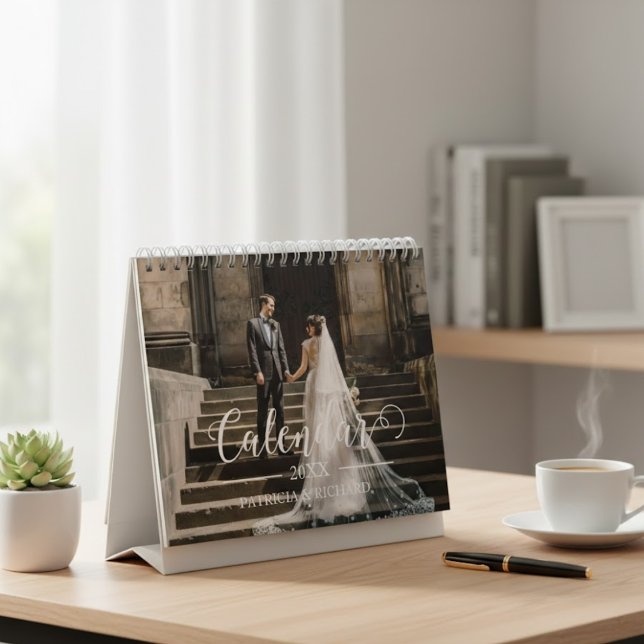 Calendário 2026 Foto de Casamento Personalizada Chic Script  (Criador carregado)