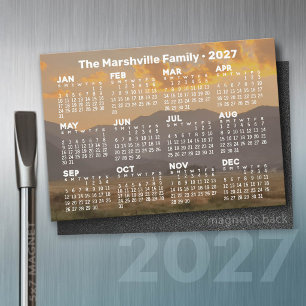 Calendário 2027 com Montanhas - Cartão Magnético