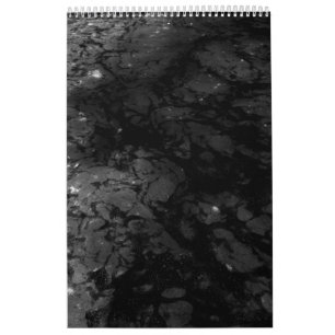 Calendário Abstract Midnight Ripples of Rio Vermelho