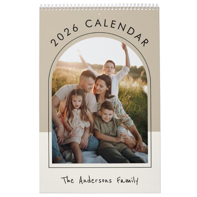 Calendário Beige Minimalist Family Photo 2026 Monthly  (Capa)