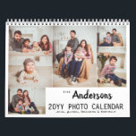 Calendário Colagem de Fotos Personalizada da Família Moderna<br><div class="desc">O design apresenta 6 das suas fotos favoritas na frente e 1 foto para cada página mensal.</div>