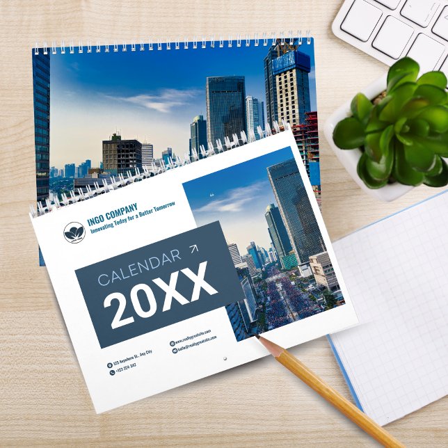 Calendário de Parede de Fotos da Família de Script (2026 Modern Script Family Photo Wall Calendar)