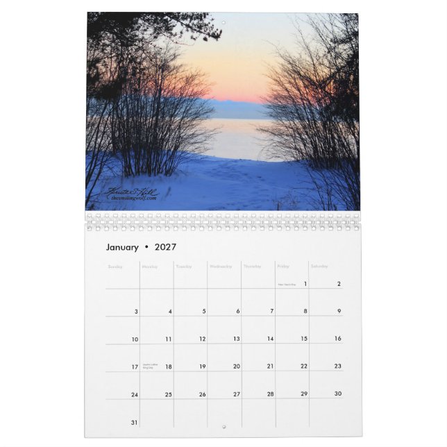 Calendário de sorriso da fotografia do lobo (Jan 2027)