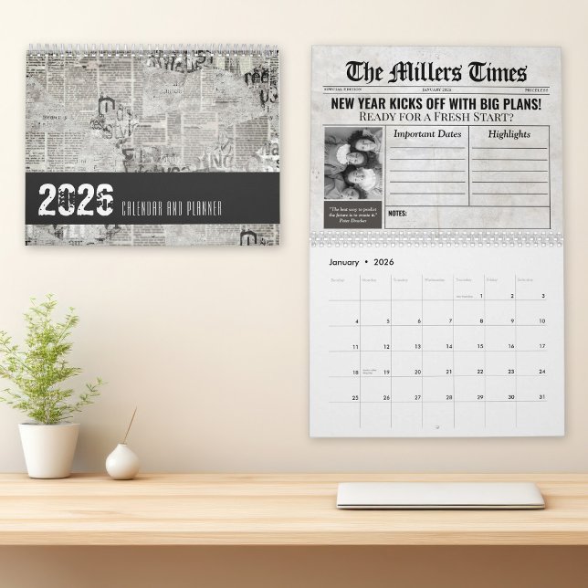 Calendário e Planejador Personalizáveis do Tema de (Custom Newspaper Calendar, Family Breaking News 2026 Calendar Template Personalized Unique Calendar)
