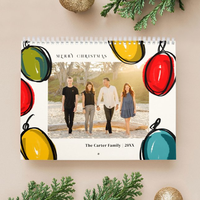 Calendário Esboços de ornamento em Bauble Forte Presente de N (Bauble Ornament Sketch Illustrations Photo Christmas Gift Calendar)