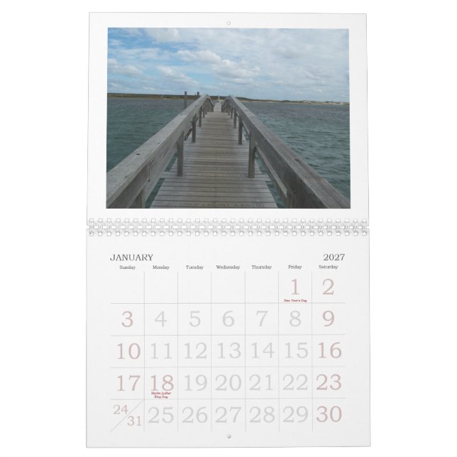 Calendário Para baixo pelo mar, cabo Cape Cod (Jan 2027)