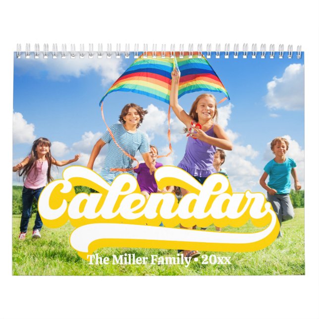 Calendário Texto do Estilo de Tipografia Retroativa, Foto Per (Capa)