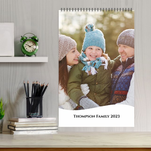 Calendário Tipografia Legal Meses de Fotografia Simples Minim (Simple minimalist full bleed photo calendar)