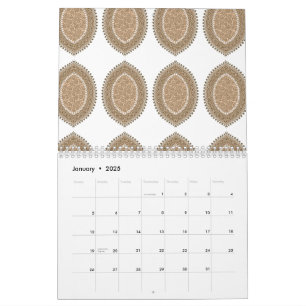 Calendário Um tapete retangular com um intricado moti geométr