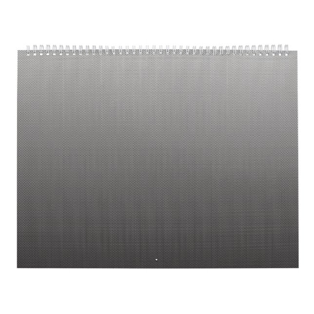 Calendário uma foto em preto e branco de uma parede_ (Capa)