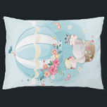 Cama Para Animais De Estimação Cute Elephant With Giraffe<br><div class="desc">This giraffe design is a cute Giraffe gift for giraffe lovers,  animal lovers,  wild animal lover. This is great gifts for birthday,  summer,  christmas,  thanksgiving or any occasion. Suitable for your friends,  family,  lover,  or yourself.</div>