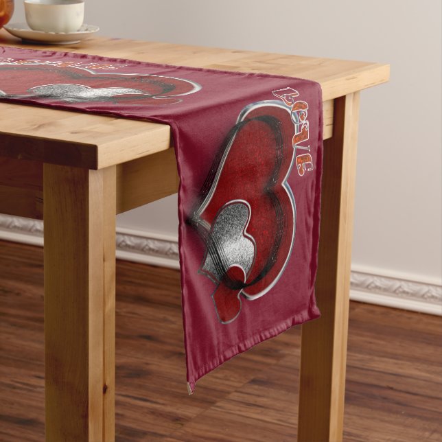 Caminho De Mesa Grande Coração Magic Maroon Mesa Runner House Linen (No Local)
