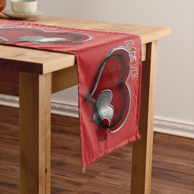 Caminho De Mesa Grande Coração Magic Red Mesa Runner House Linen (No Local)