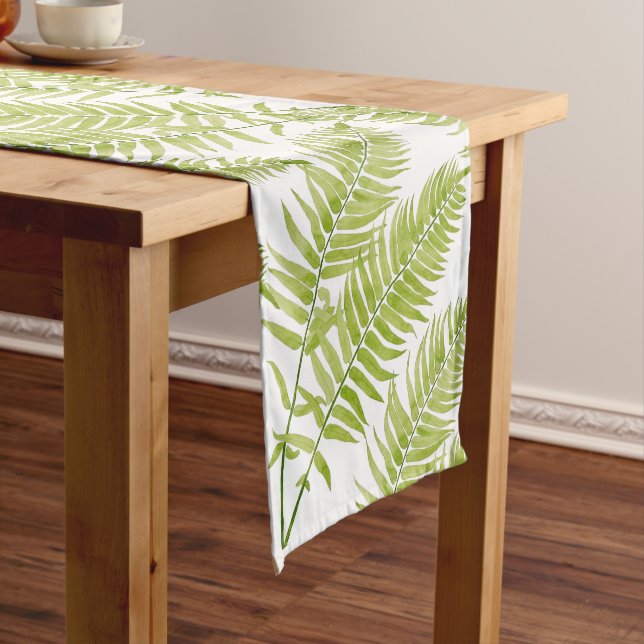 Caminho De Mesa Grande Feathery Fern em um Runner de Mesa (No Local)