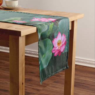 Caminho De Mesa Grande Flor de lótus - Lírios de água cor-de-rosa em verd