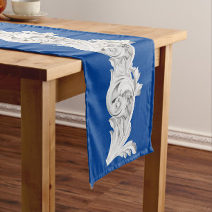 Caminho De Mesa Grande Marble Tendrils em um corredor de Mesa