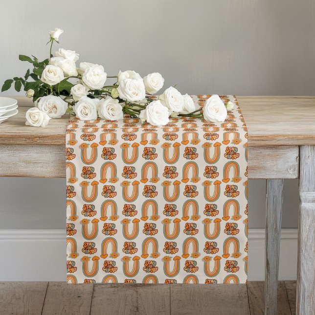Caminho De Mesa Grande Mid-Century Table Runner Copper & Pink Swirls (Mid-Century Table Runner Copper & Pink Swirls)