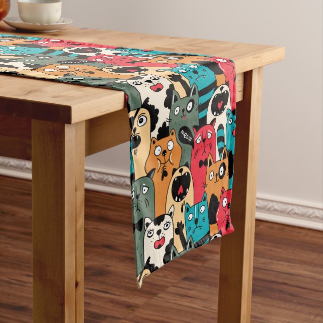Caminho De Mesa Médio A multidão de gatos (No Local)