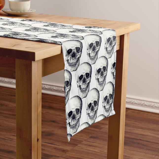 Caminho De Mesa Médio Halloween Mesa Runner-Skulls (No Local)