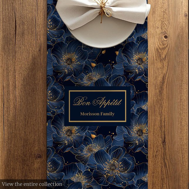 Caminho De Mesa Médio Navy Gold Flowers Table Runner Lux Monogram Design (Navy Gold Flowers Table Runner Lux Monogram Design)