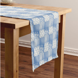 Caminho De Mesa Médio Olhar Vintage Denim Azul Creme Branco Remendo