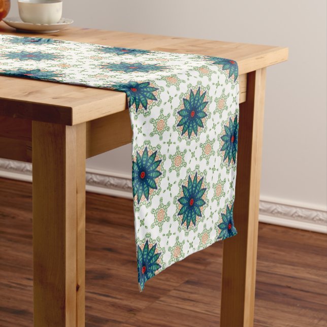 Caminho De Mesa Médio Teal Starburst Tile Pattern (No Local)