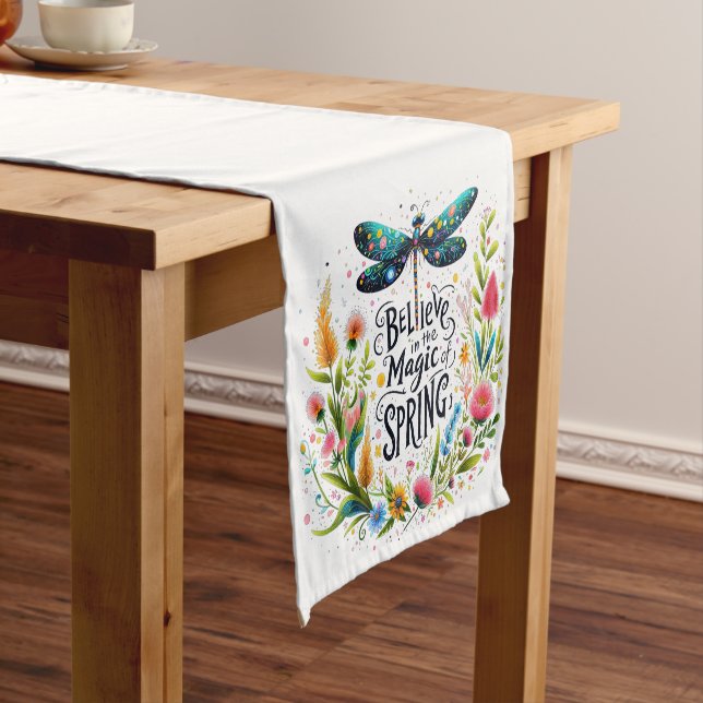 Caminho De Mesa Pequeno A Magia do Primavera floral (No Local)