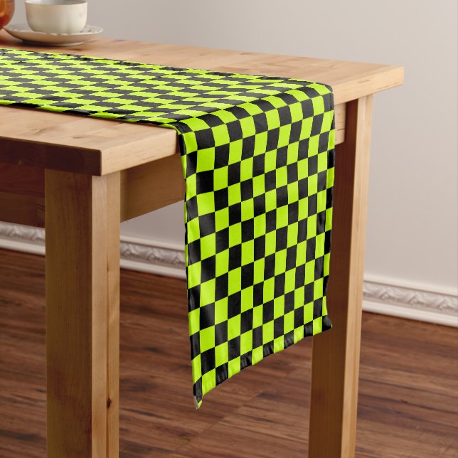 Caminho De Mesa Pequeno Acid green black checkerboard pattern (No Local)