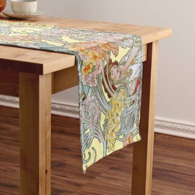 Caminho De Mesa Pequeno Art Nouveau Woman & Floral Pattern by Mucha (No Local)