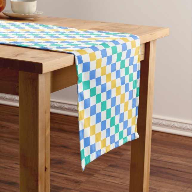 Caminho De Mesa Pequeno Beach day diagonal checkerboard pattern (No Local)