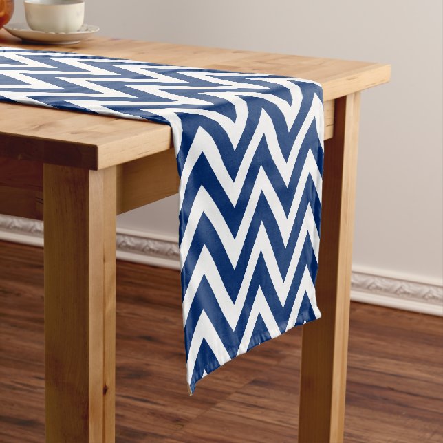 Caminho De Mesa Pequeno Blue Modern Chevron Stripes (No Local)