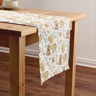 Caminho De Mesa Pequeno Boho Baby Clothes & Teddy Bear Runner