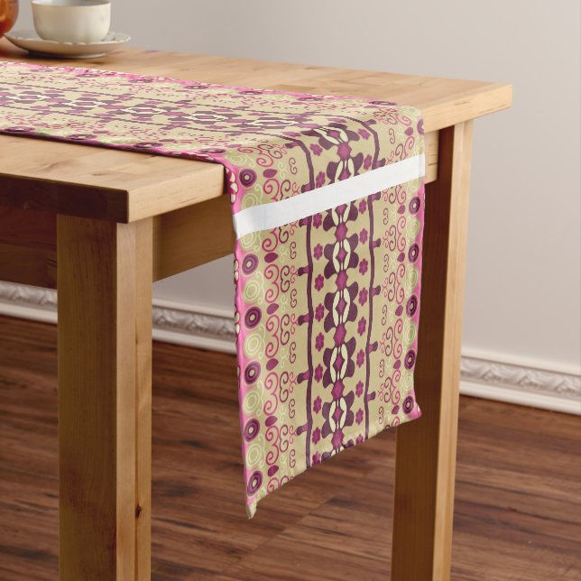 Caminho De Mesa Pequeno Candy King Short Mesa Runner (No Local)