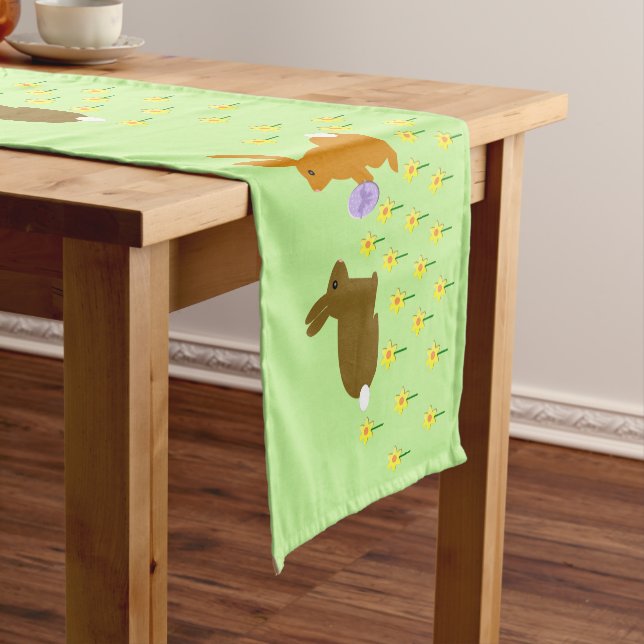 Caminho De Mesa Pequeno Coelhinhos de Páscoa e Daffodils (No Local)