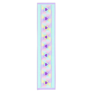 Caminho De Mesa Pequeno Cores de pastel e corações roxos batendo