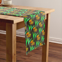 Corredor de Mesa de Tulipas Amarelas e Vermelhas