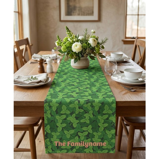 Caminho De Mesa Pequeno Custom Family Name Table Runner with Leaves (Criador carregado)