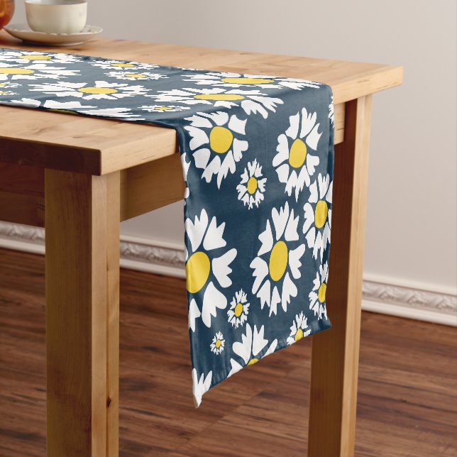 Caminho De Mesa Pequeno Daisy Pattern, Floral Pattern, White Daisies (No Local)