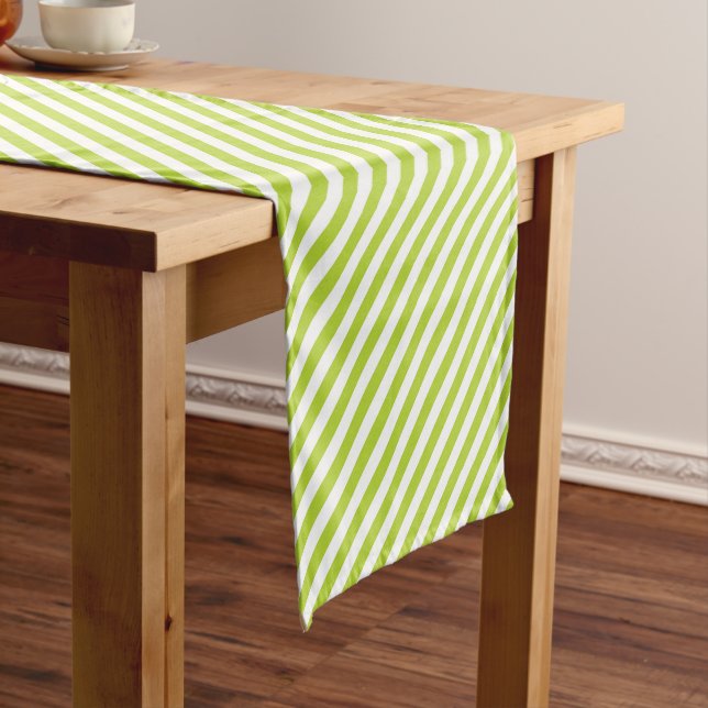 Caminho De Mesa Pequeno Diagonal lime green and white stripes pattern (No Local)