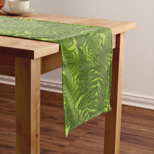 Caminho De Mesa Pequeno Fern em verde (No Local)