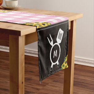 Caminho De Mesa Pequeno Gingham Rosa Russo Monograma de CHURRASCO de Giras